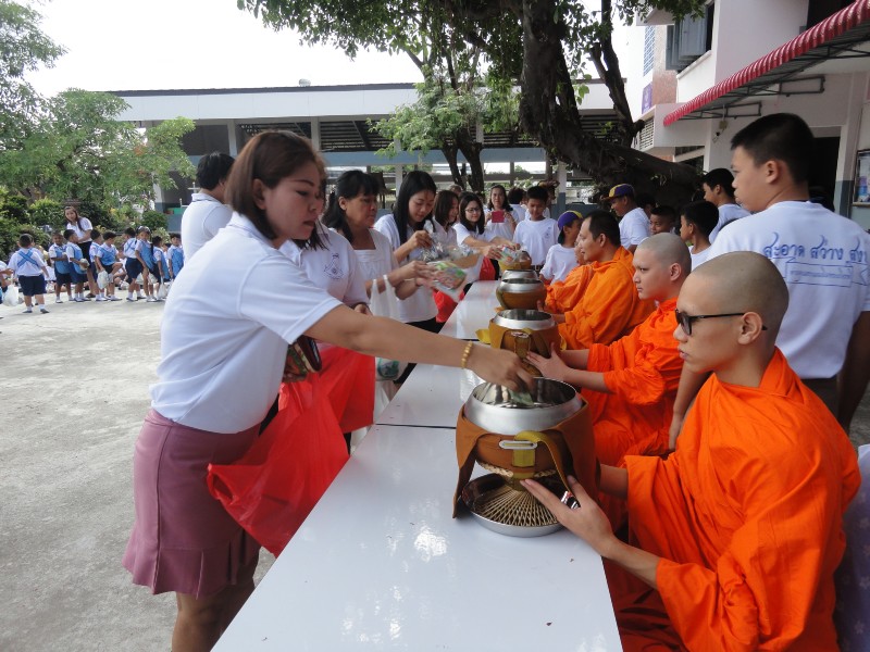 วันเข้าพรรษาและวันอาสาฬหบูชา (19).JPG