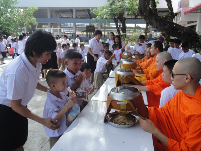 วันเข้าพรรษาและวันอาสาฬหบูชา (47).JPG
