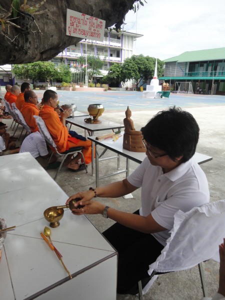วันเข้าพรรษาและวันอาสาฬหบูชา (55).JPG