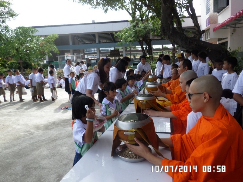 วันเข้าพรรษาและวันอาสาฬหบูชา (96).JPG