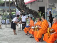 วันเข้าพรรษาและวันอาสาฬหบูชา (4).JPG