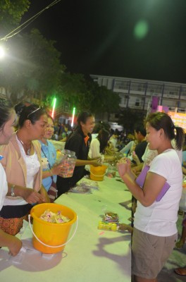 2557-2-28 วันดอกนนทรีบาน (70).JPG