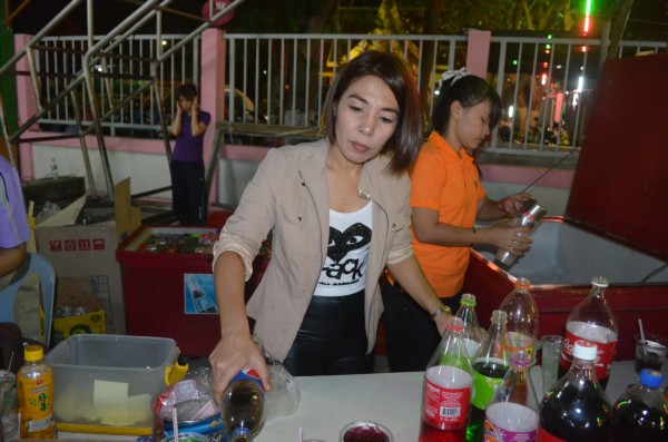 2557-2-28 วันดอกนนทรีบาน (71).JPG