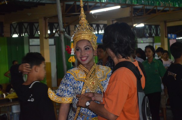 2557-2-28 วันดอกนนทรีบาน (6).JPG