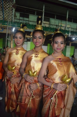 2557-2-28 วันดอกนนทรีบาน (129).JPG