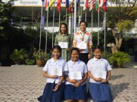 รับเกียติบัตรงานศิลปหัตกรรม (43).JPG