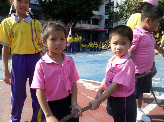 งานวันเด็ก (102).JPG