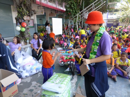 งานวันเด็ก (206).JPG