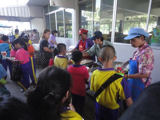 งานวันเด็ก (72).JPG